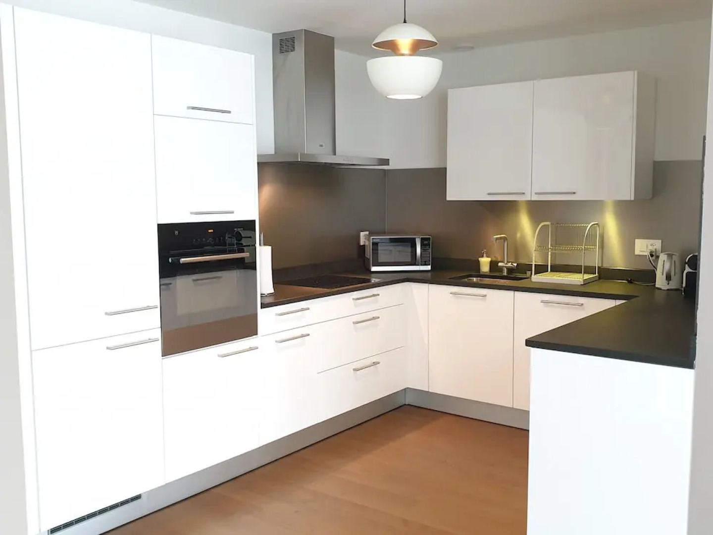 Montreux Boutique Apartment 3 Bedroom