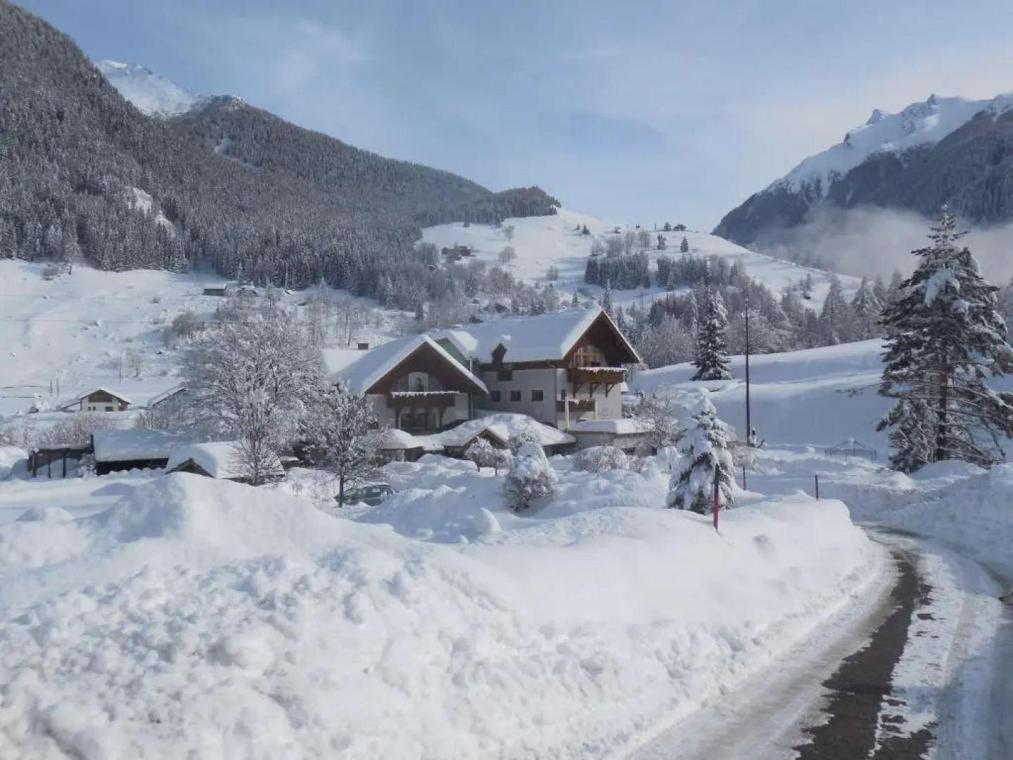 AH Alpengarten Hotel GmbH