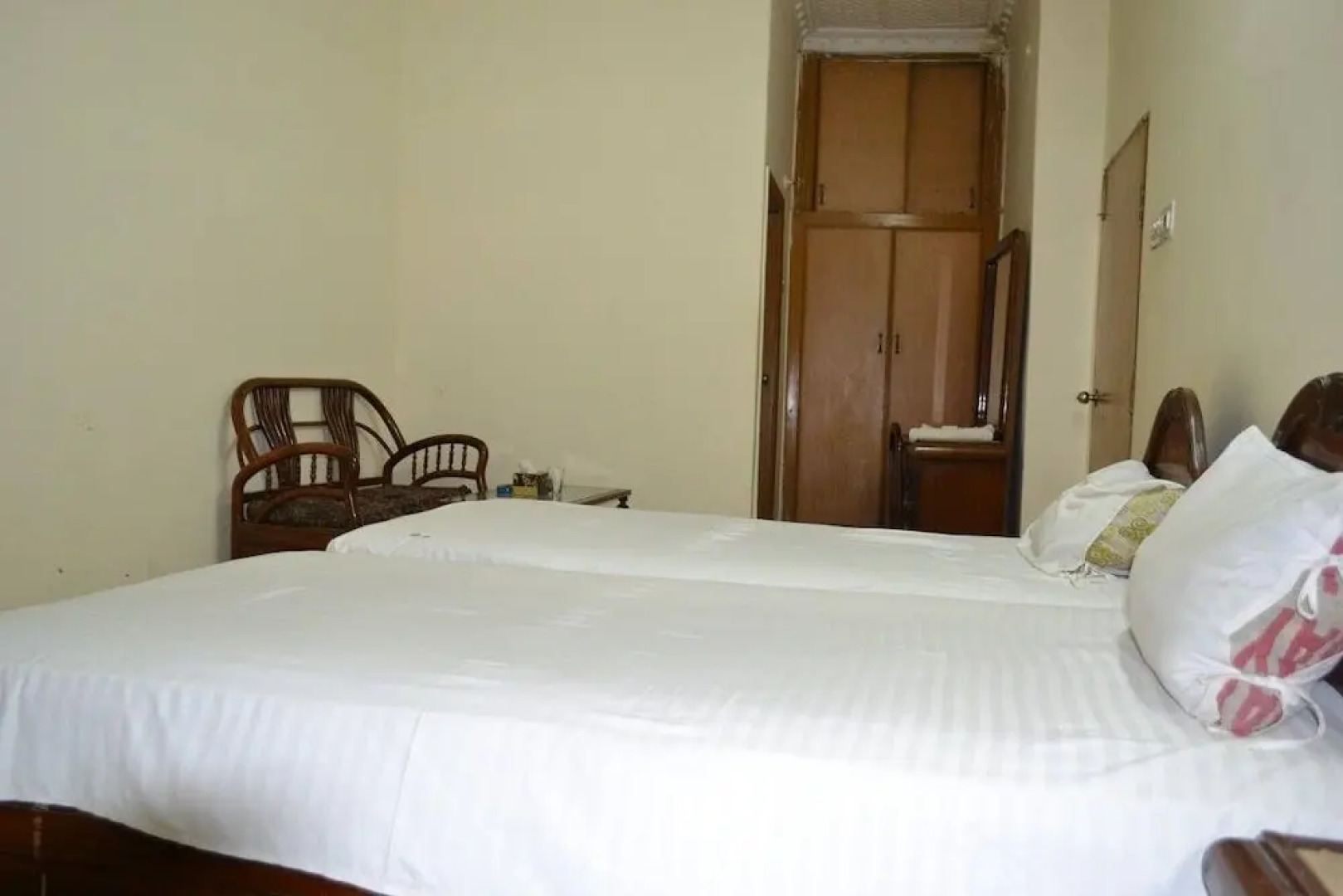 Luxury Hotel And Restaurant