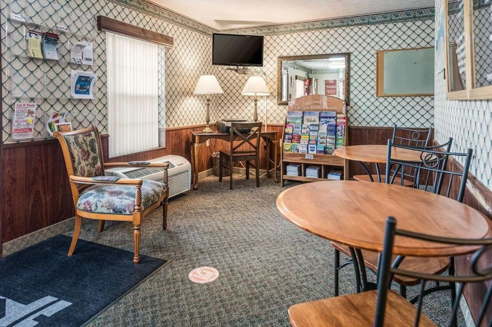 Knights Inn Sandusky