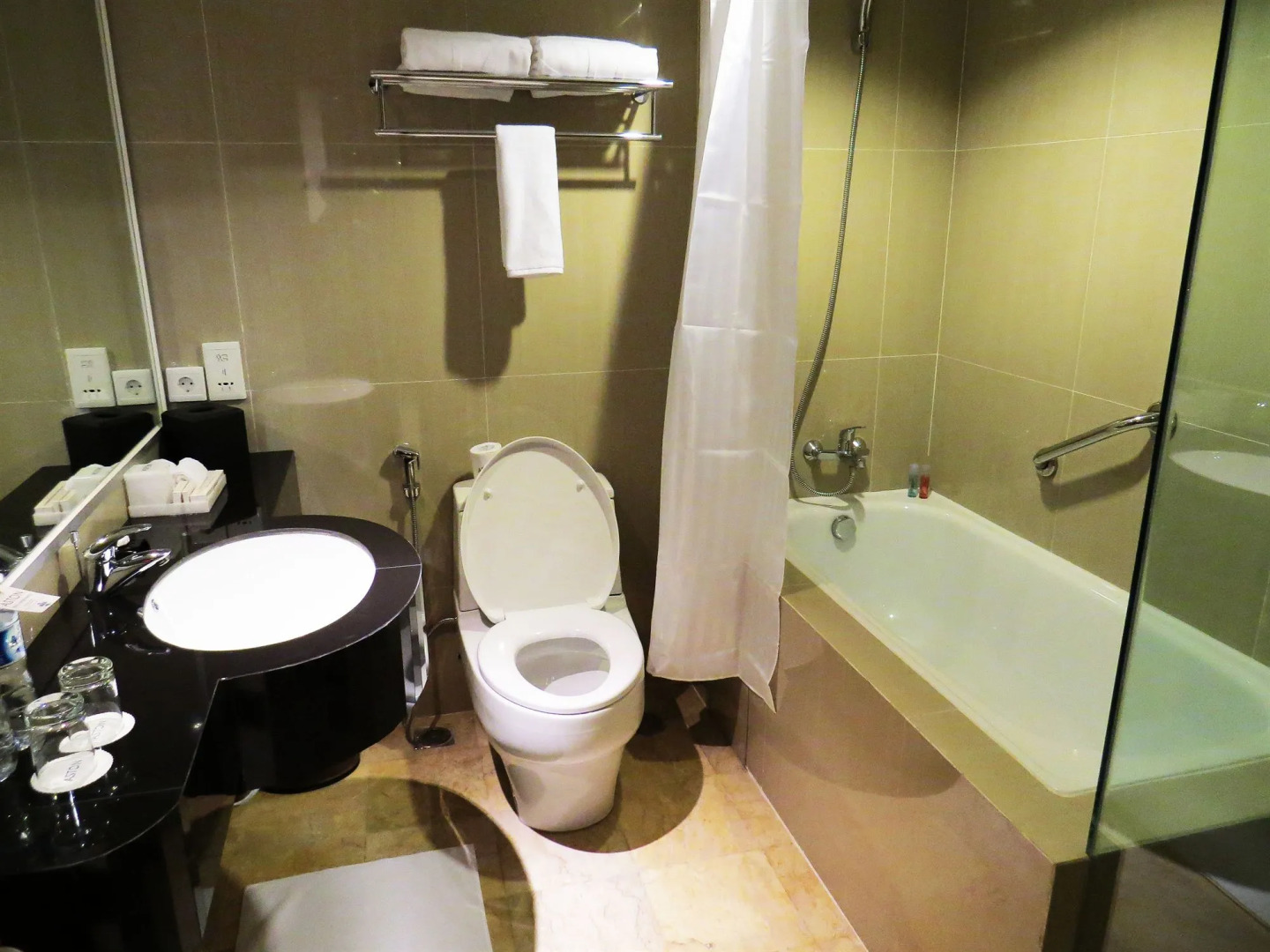 Aston Semarang Hotel and Convention Center