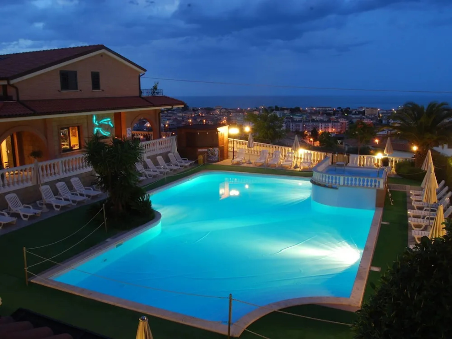 Cozy Holiday Home in Tortoreto near Sea
