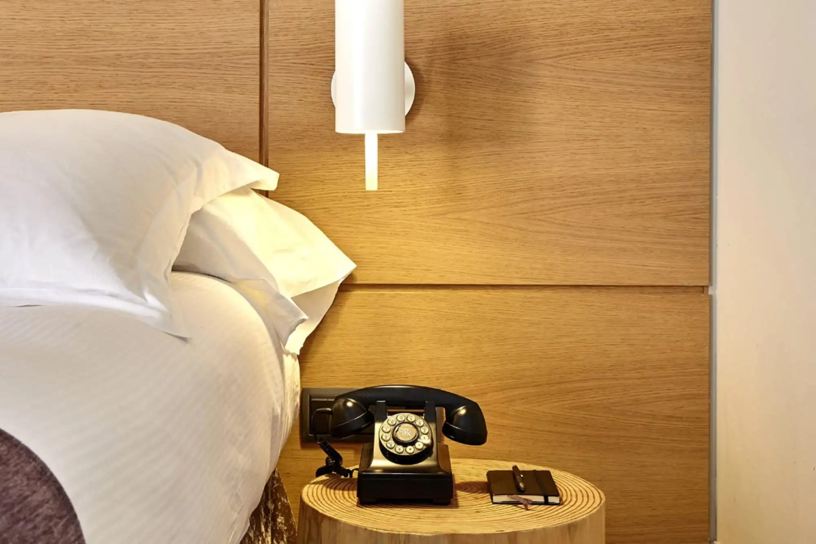 Отель Barcelona Catedral