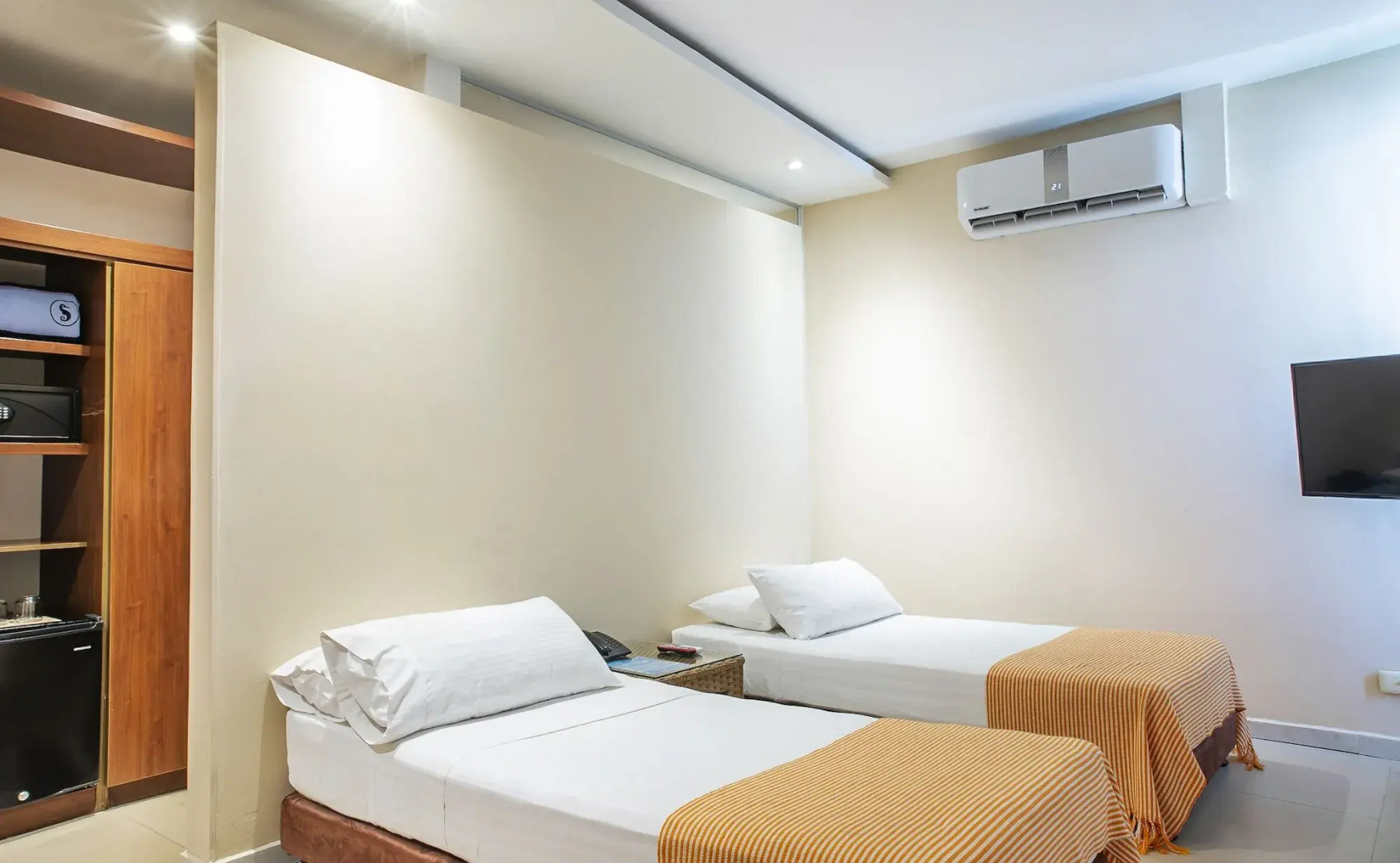 Santorini Hotel & Resort