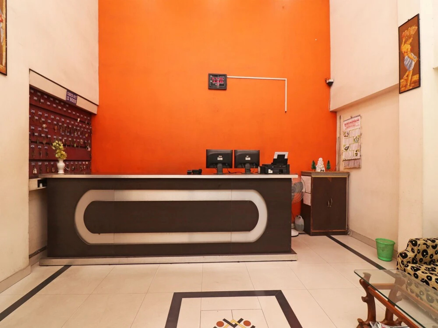 OYO 18838 Hotel Ta-tin