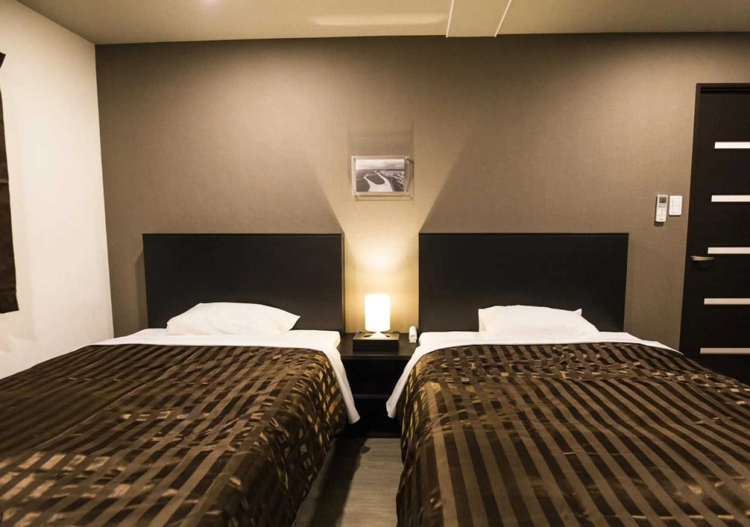 Ocean's Resort Villa Vorla