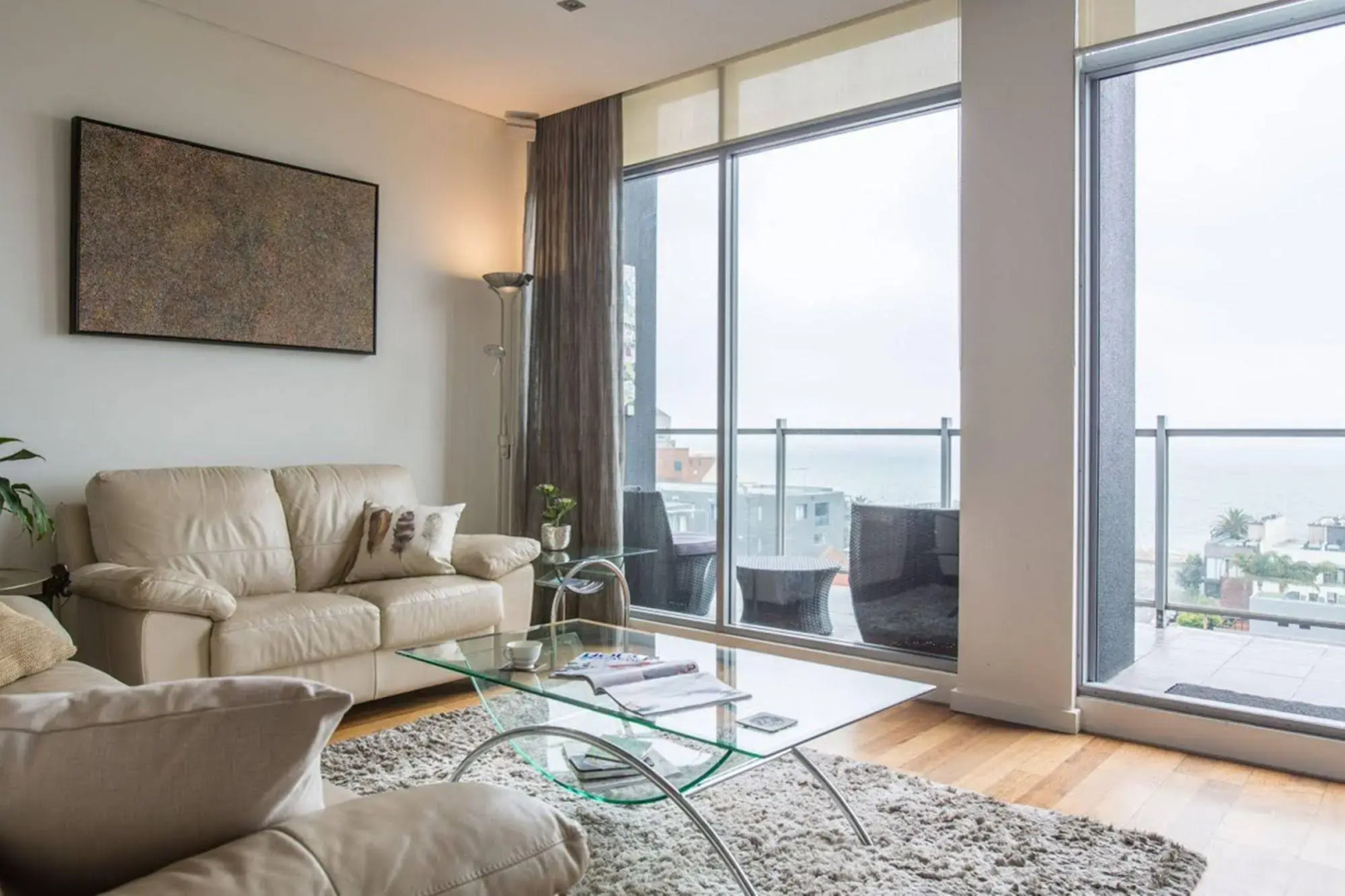 Port Melbourne Panorama - StayCentral