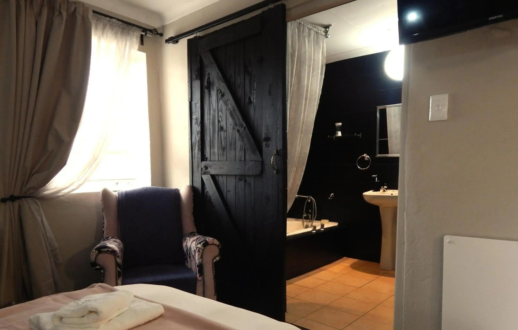 Longtom Farm Guesthouse