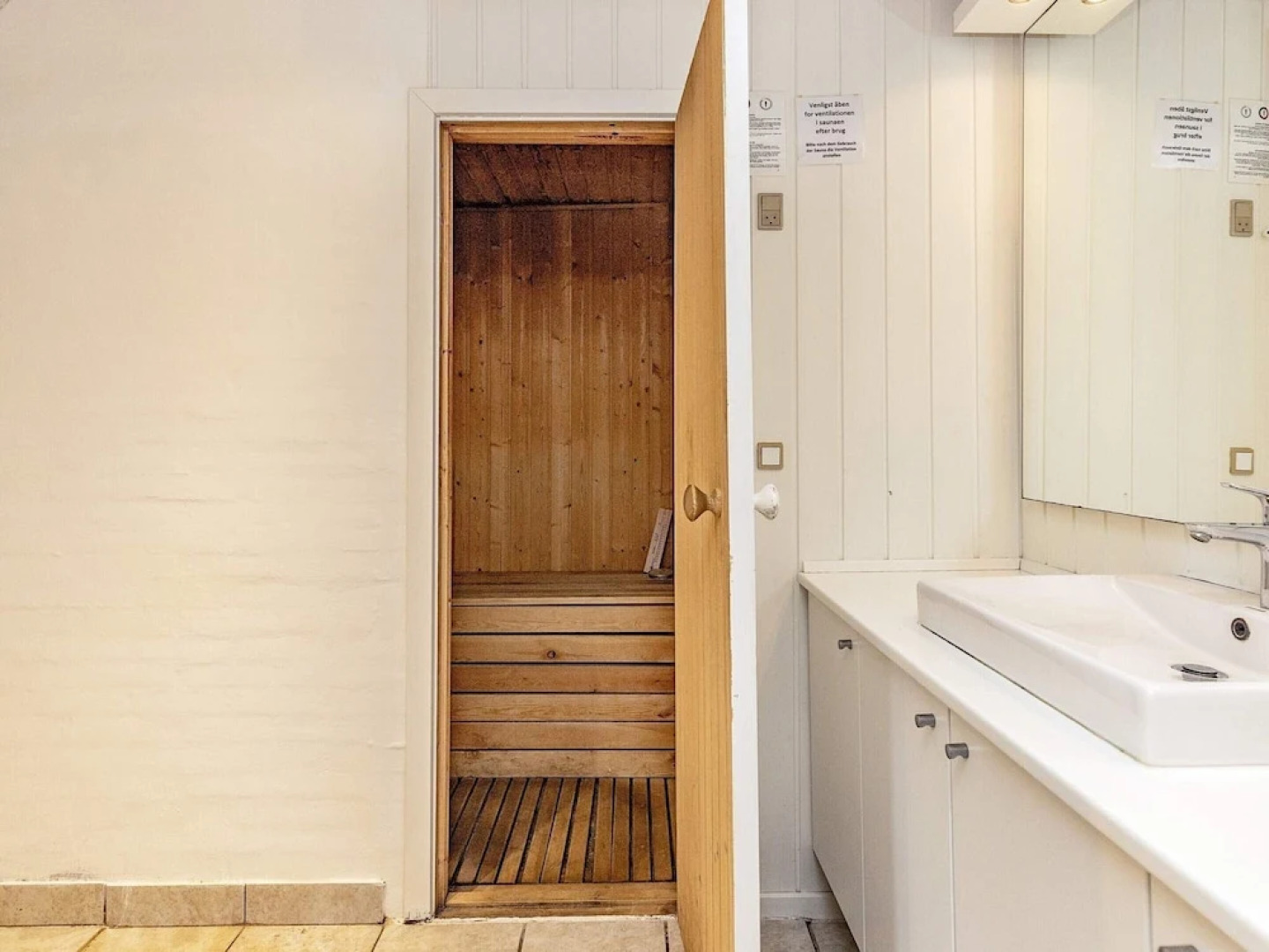 8 Person Holiday Home in Blavand-by Traum