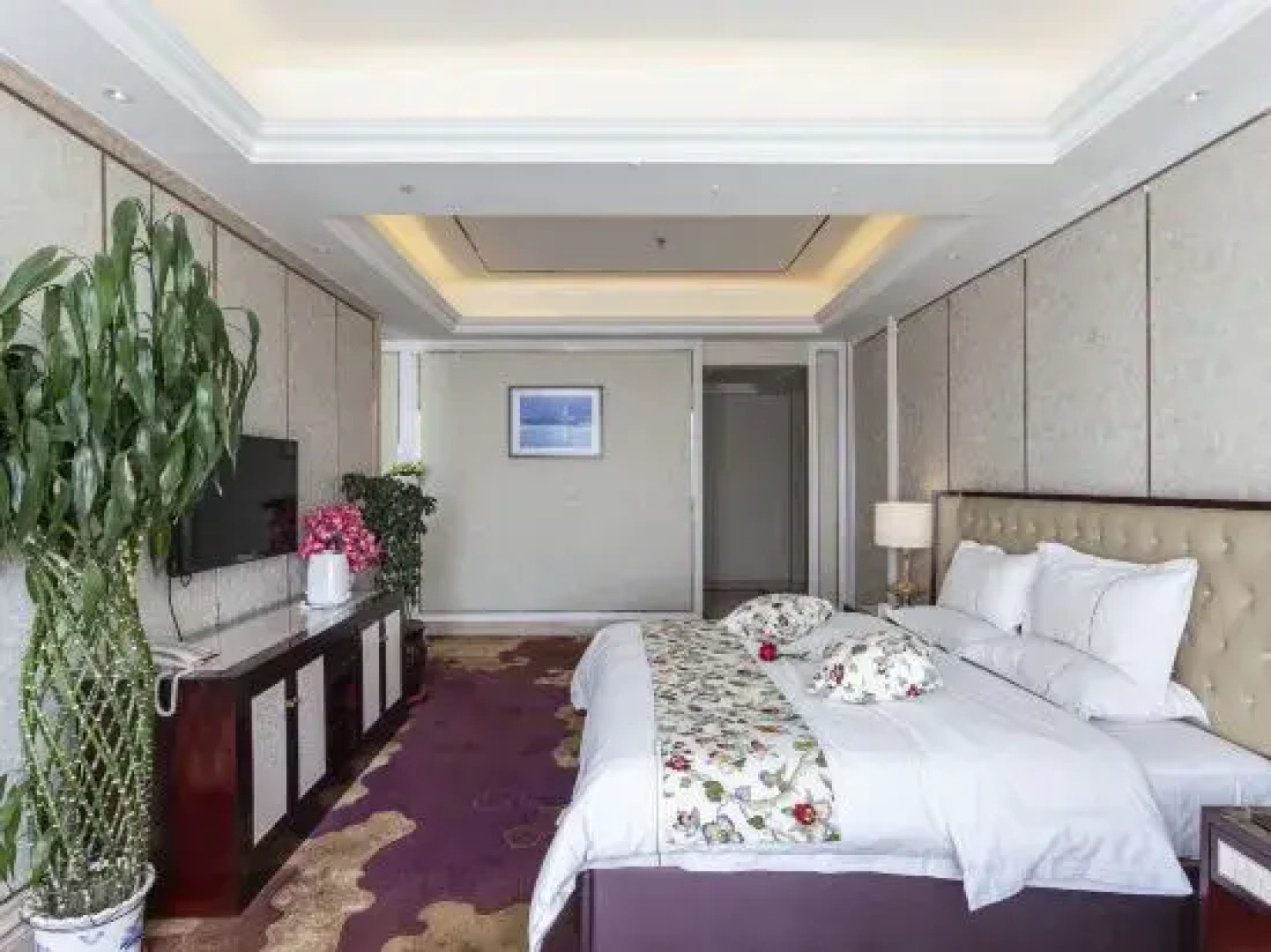 24K International Hotel