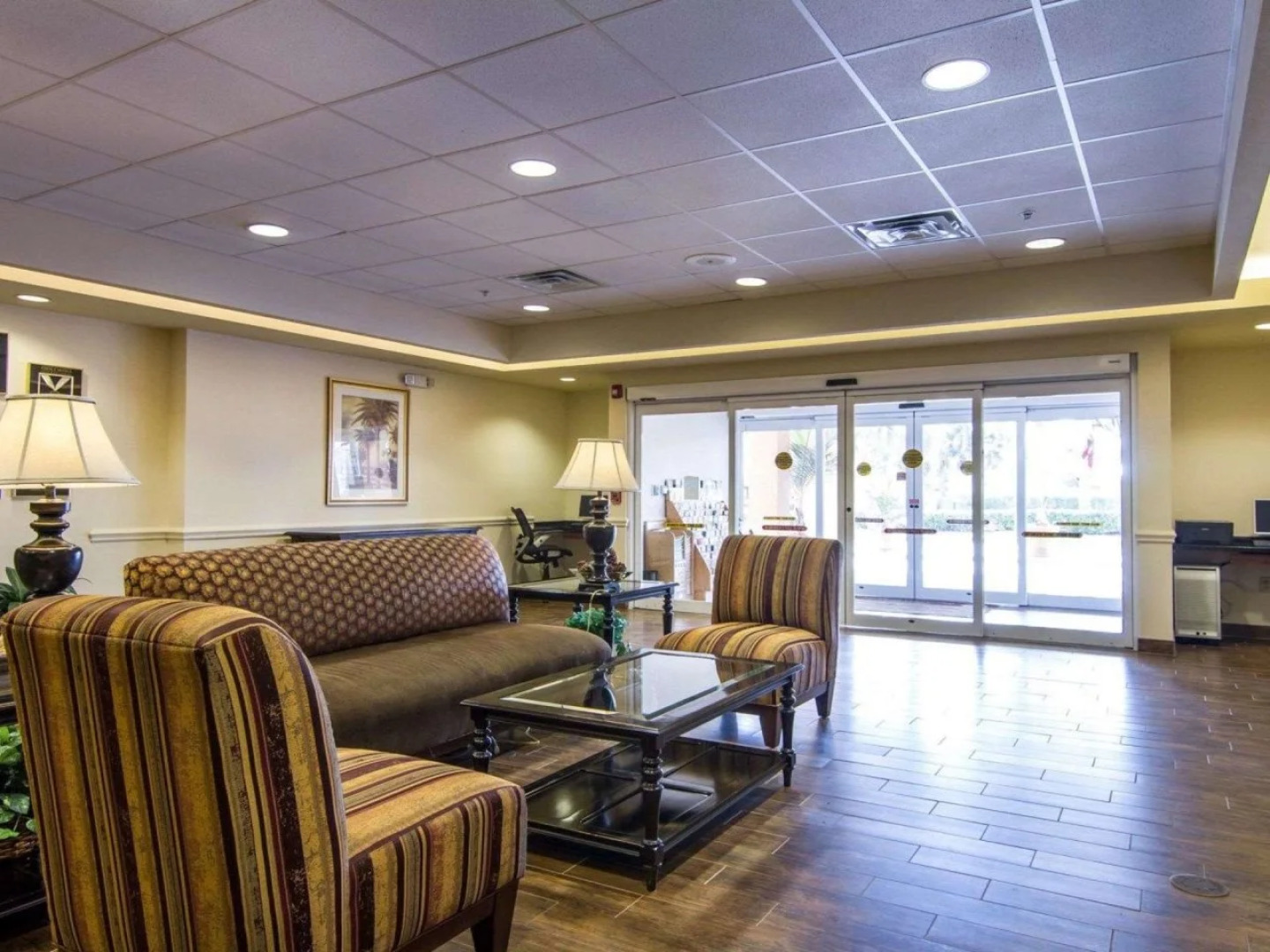 Comfort Inn & Suites Fort Myers Airport
