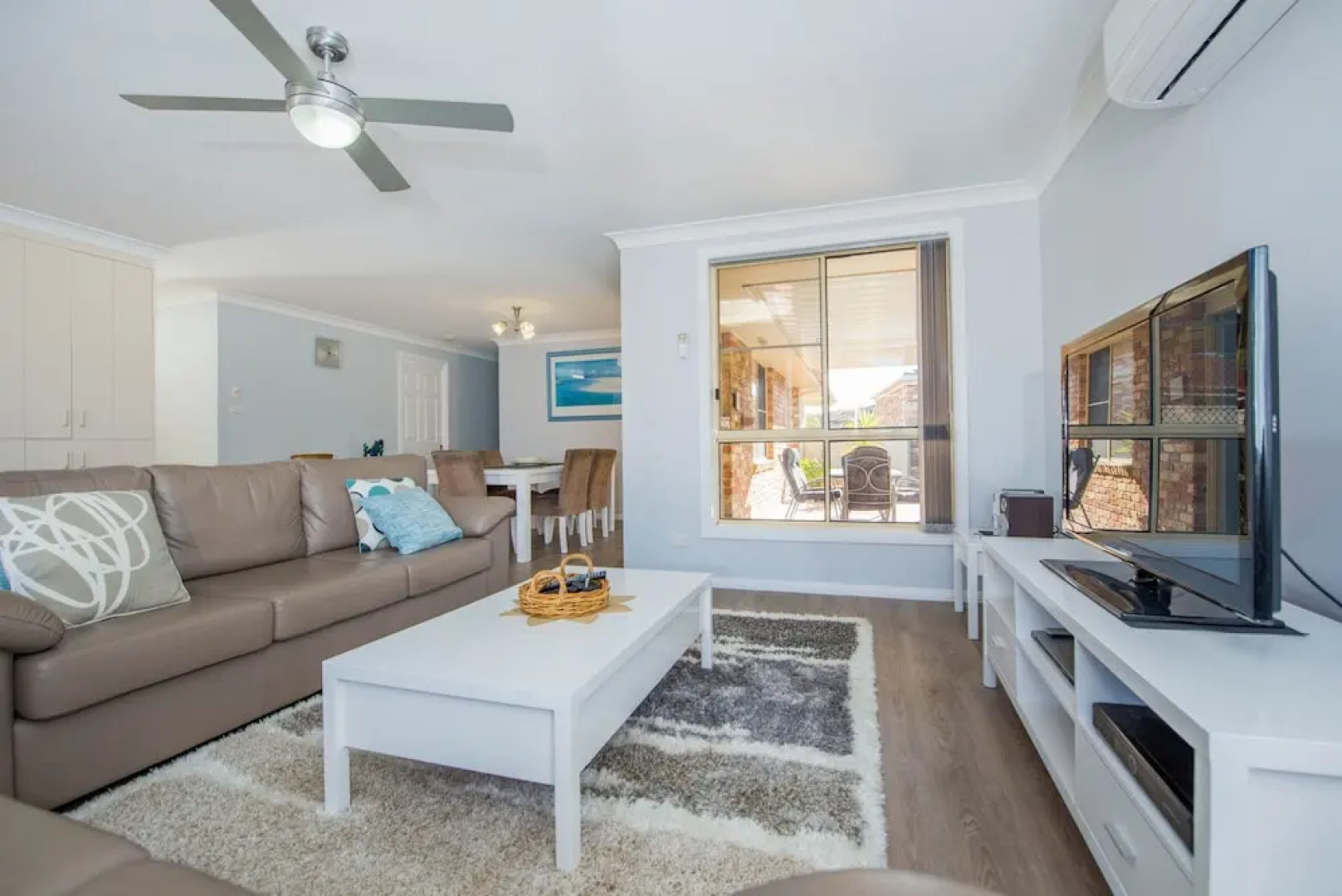 Pebble Pde 1/14 - Fingal Bay