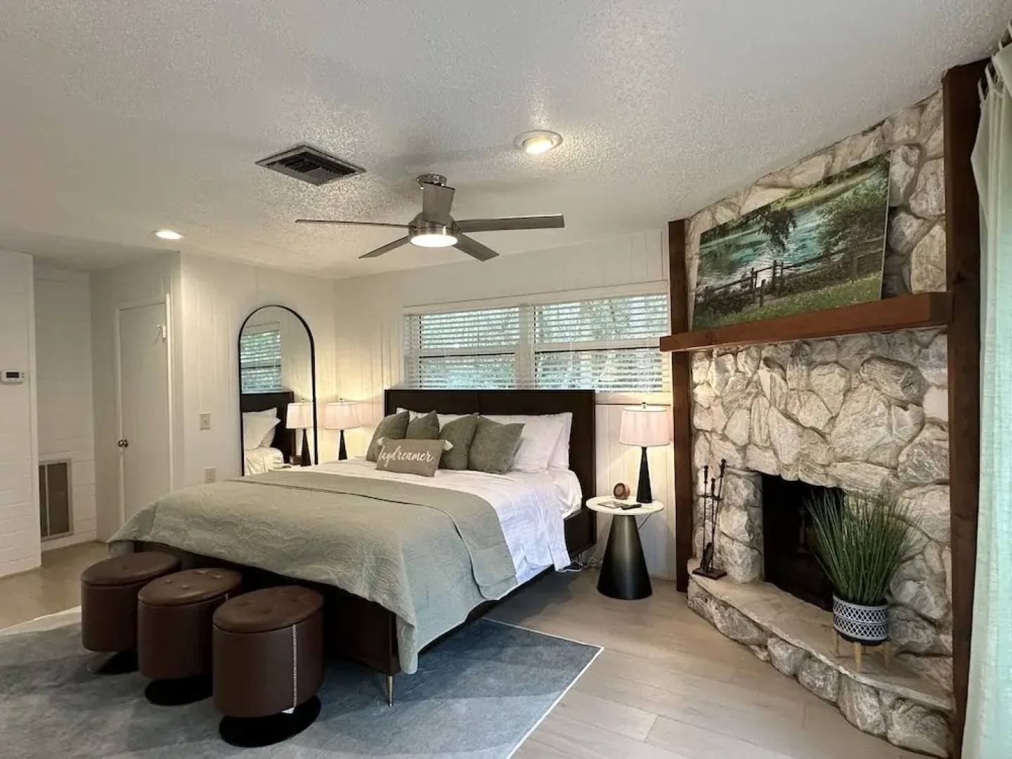 Dunnellon Dreams 3 Bedroom Home by RedAwning