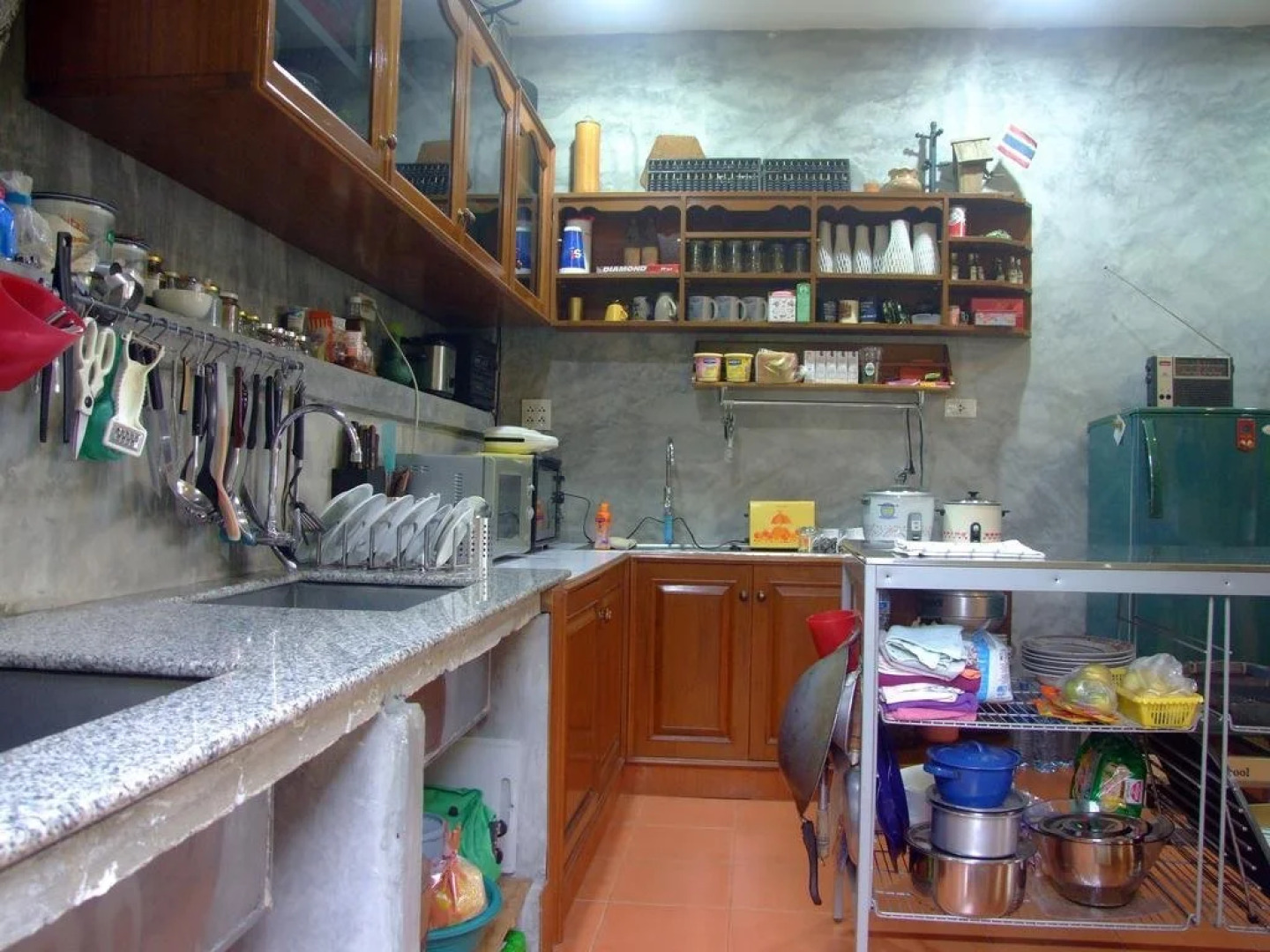 I Ya Living and Food