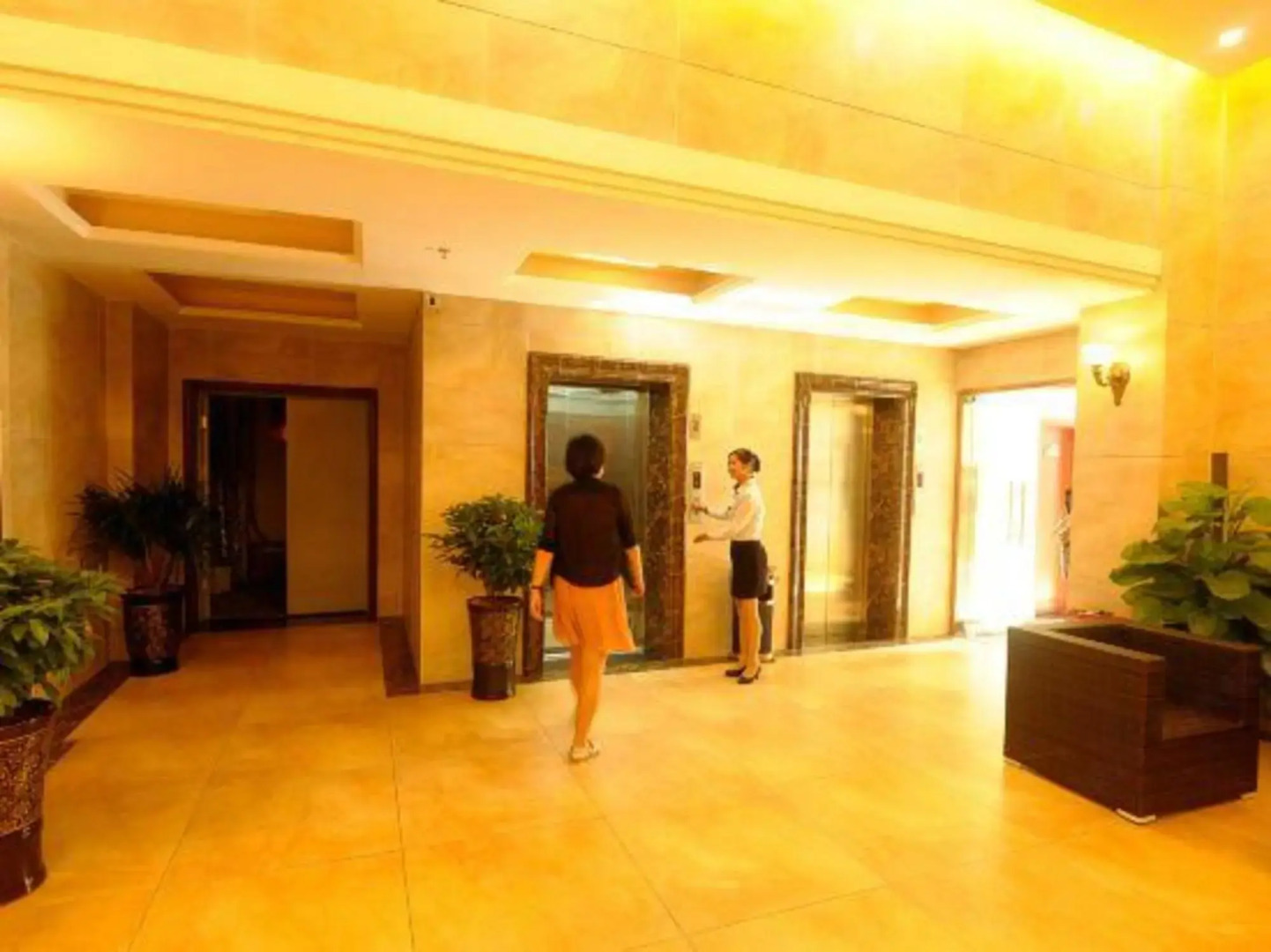 Romantic Holiday Hotel