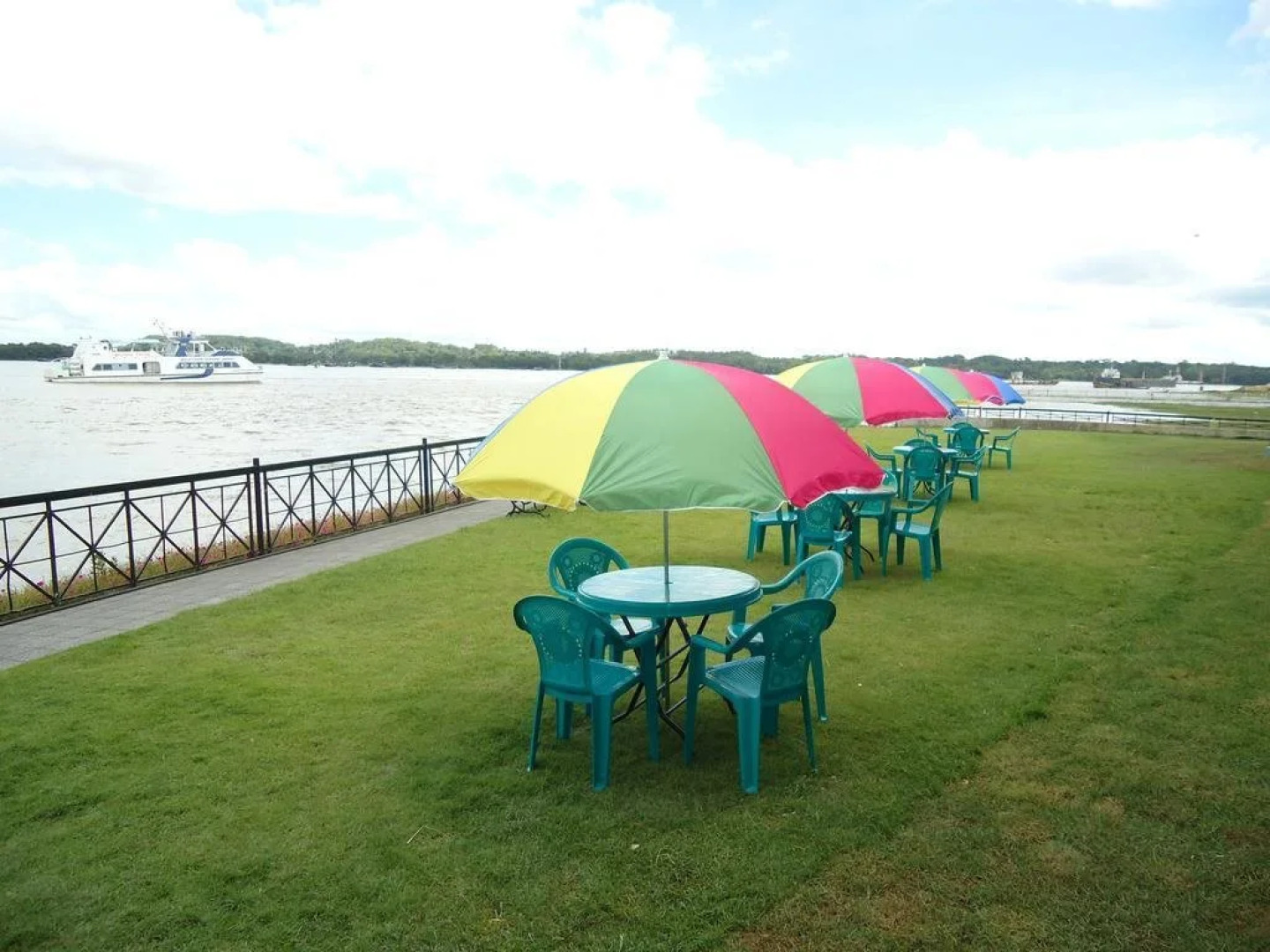 Brisa Marina CBC Resort