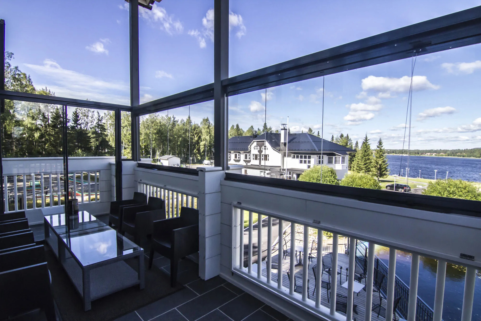 Hotel Aateli Lakeside