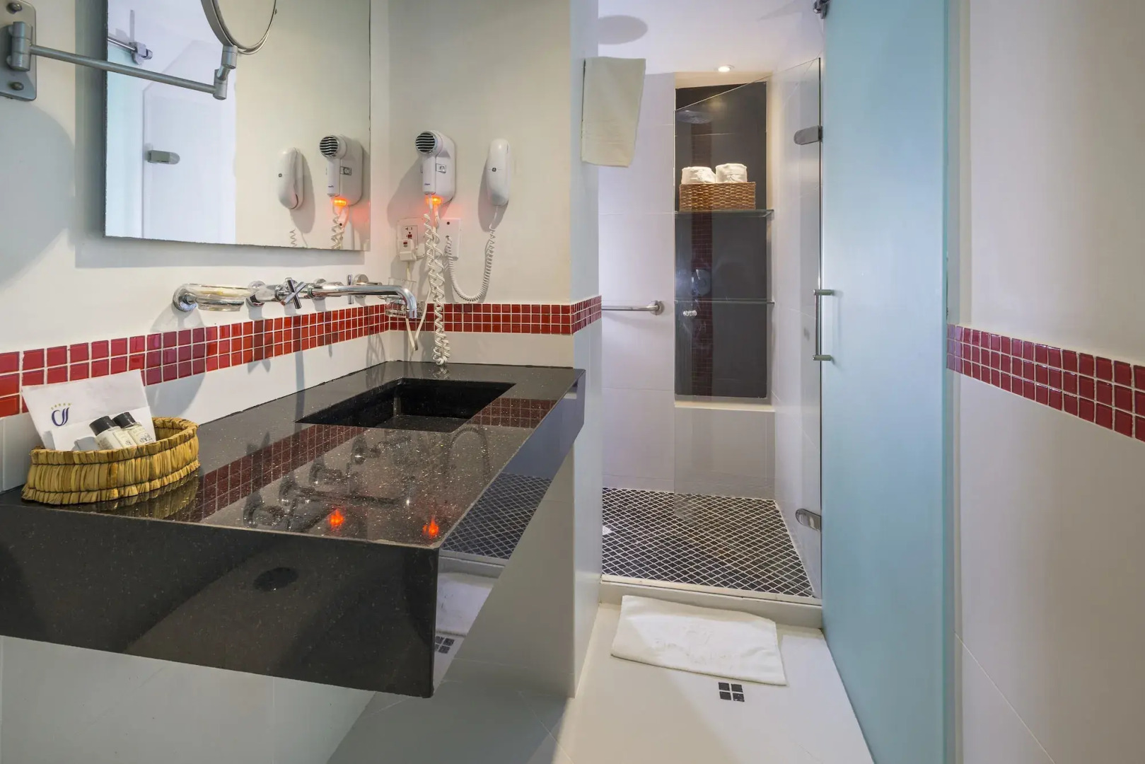 Country International Hotel