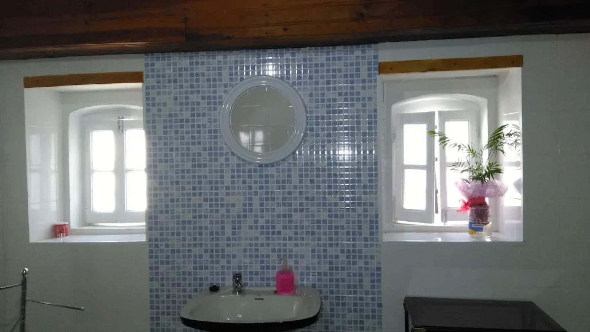 Room-9arches - House With Pool - in the