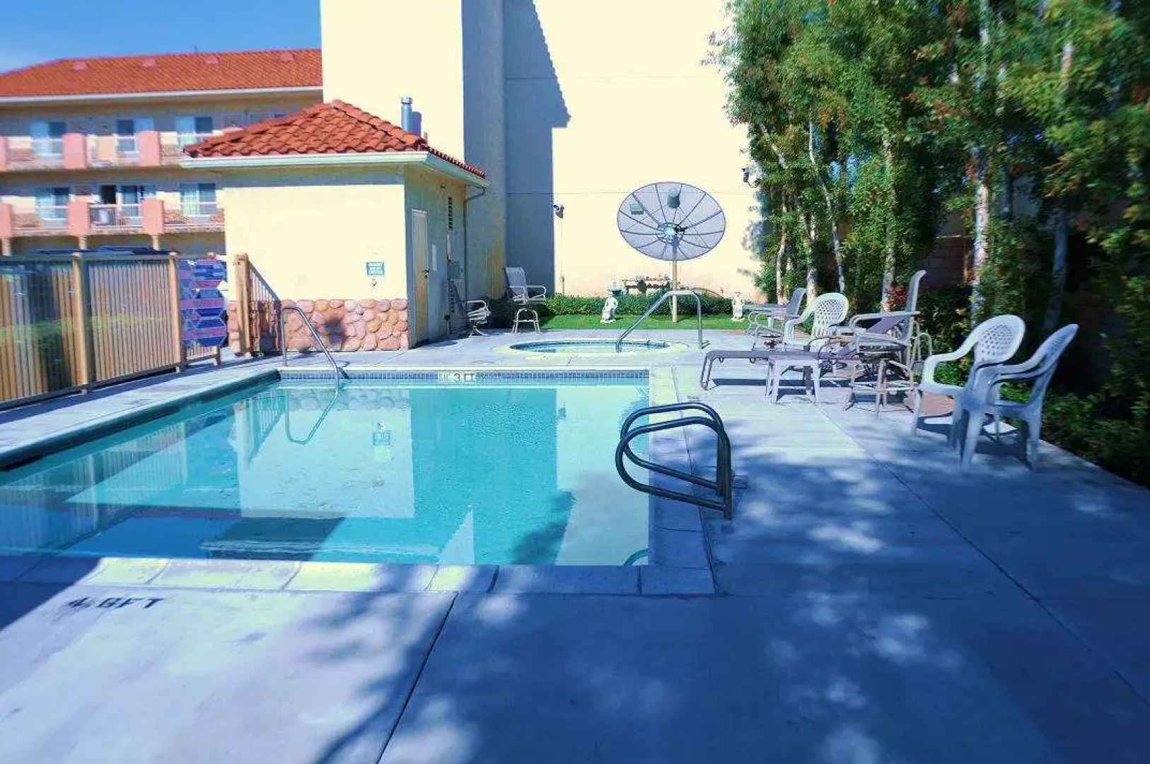 Mid City Inn and Suites