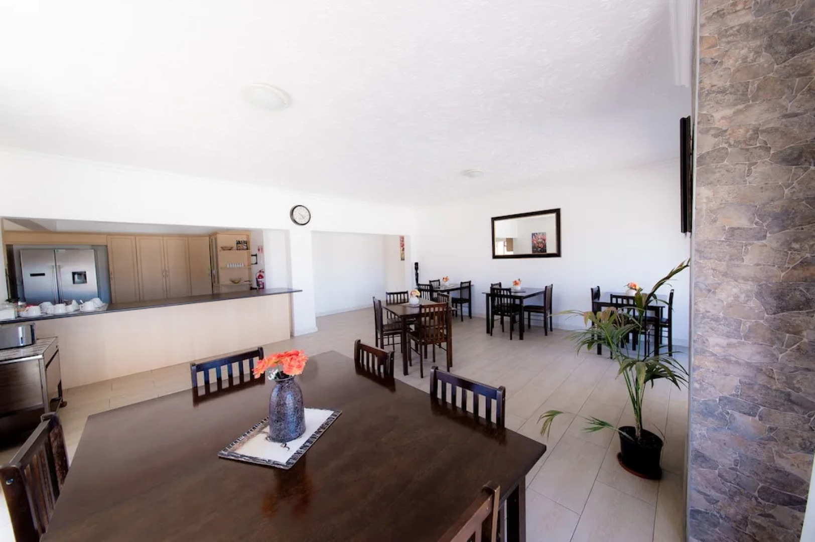 Nama White Guest House