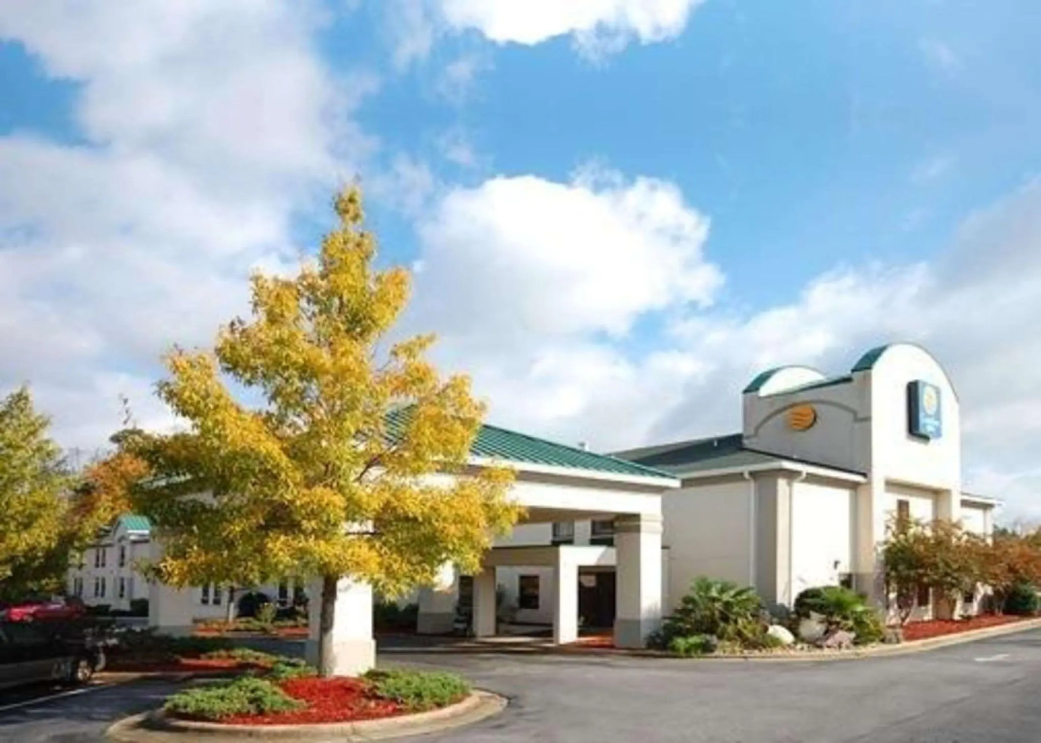 Clarion Pointe Apex – Holly Springs