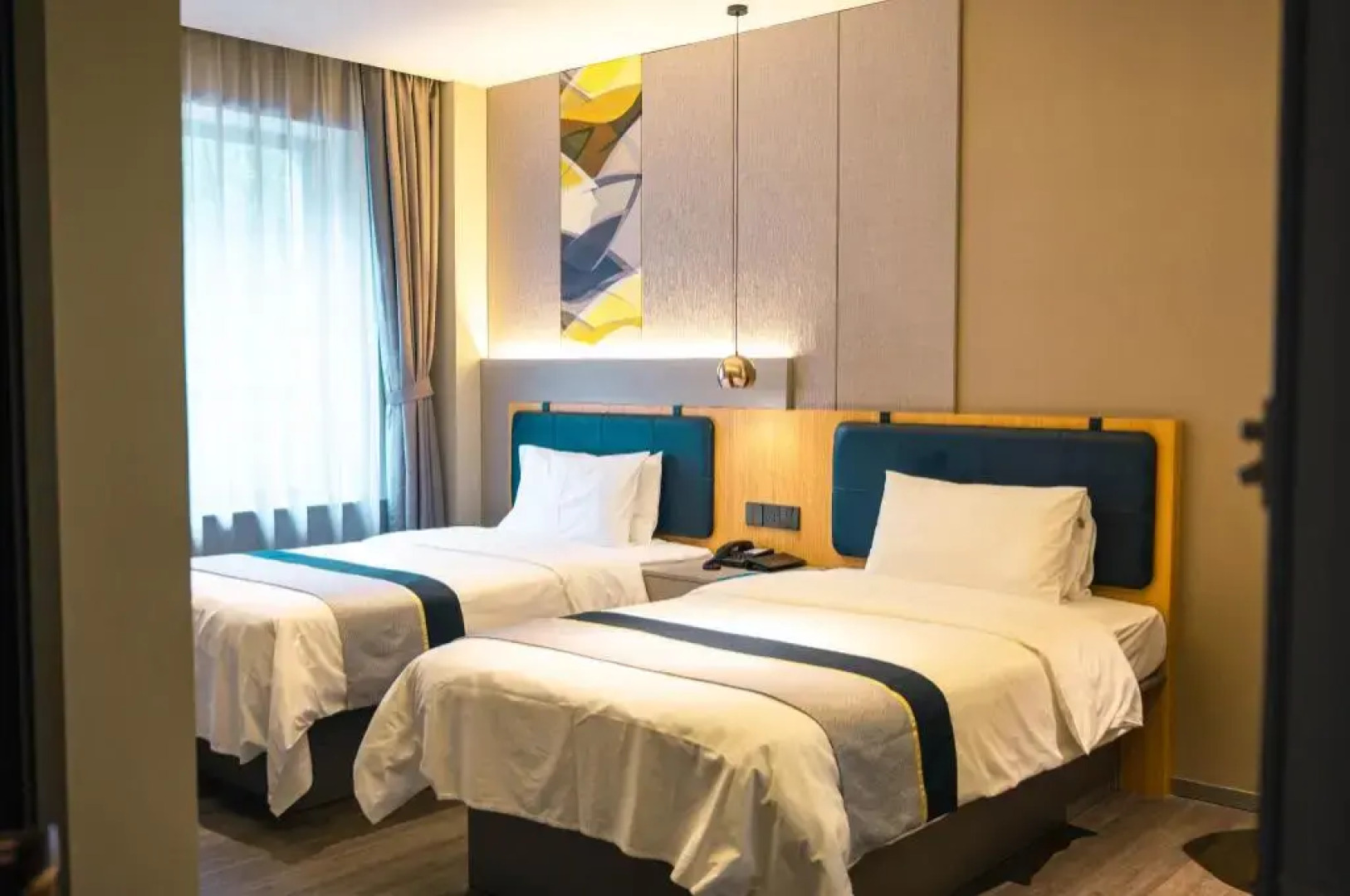 Homeinn Selected Hotel (Minzhong Street Baishan)