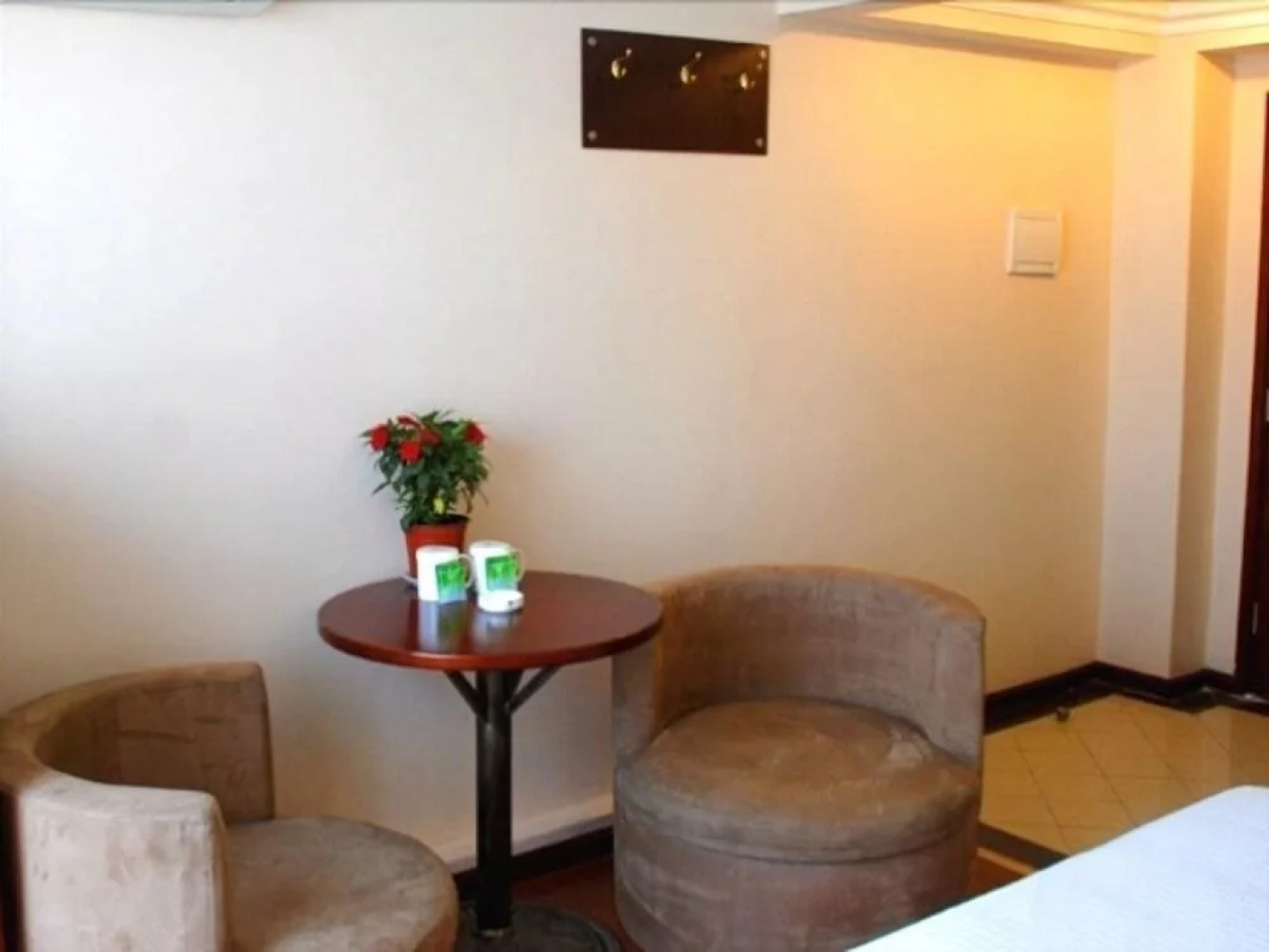 Greentree Inn Wurumuqi South Xinhua Road Hotel