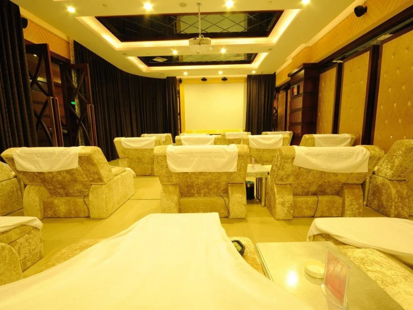 Chaoyang Huafu Wanguo Hotel