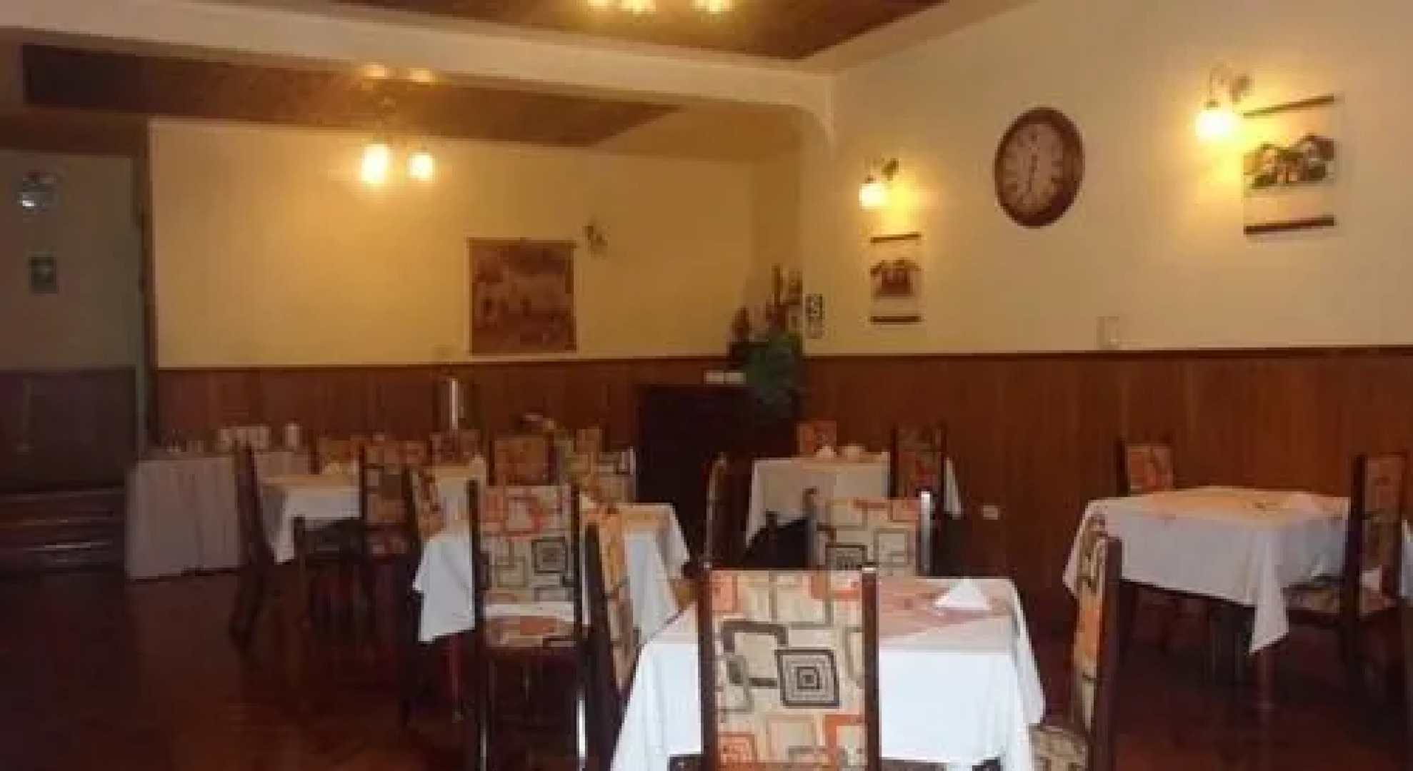 Hotel Sillustani Inn