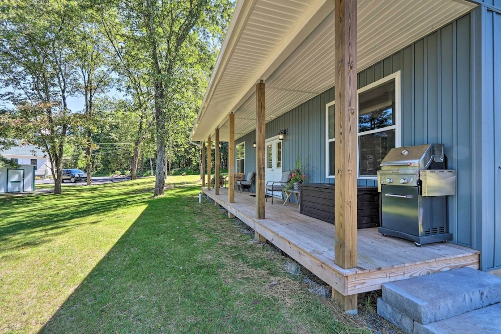 Saylorsburg Retreat: 16 Mi to Ski Resort