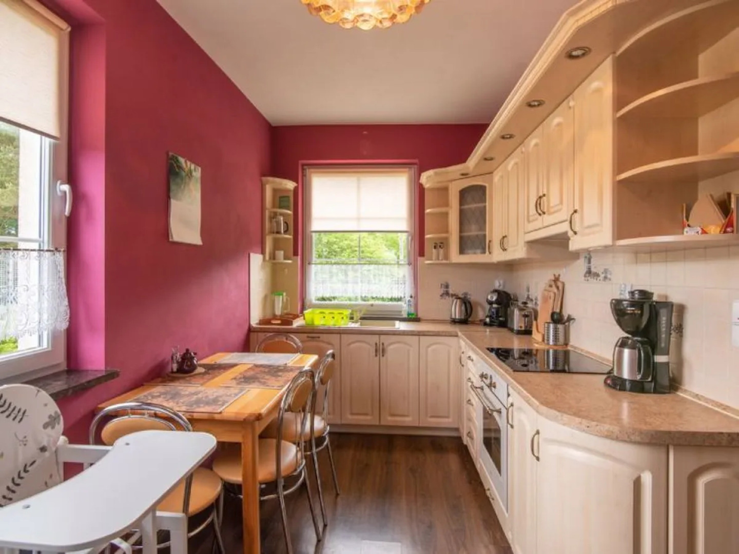 Villa von Valdi W Adys Awowo