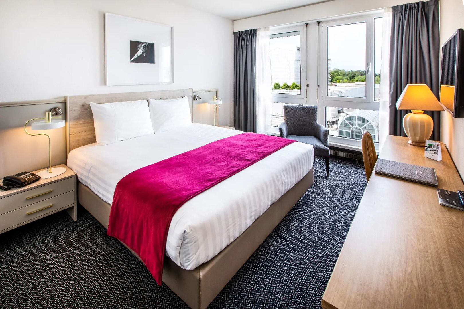 Отель Drake Longchamp Swiss Quality