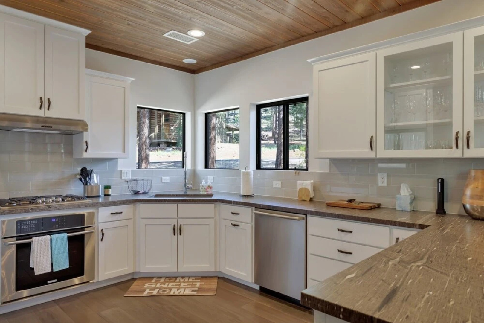 Flag Golf 3 Bedroom Home