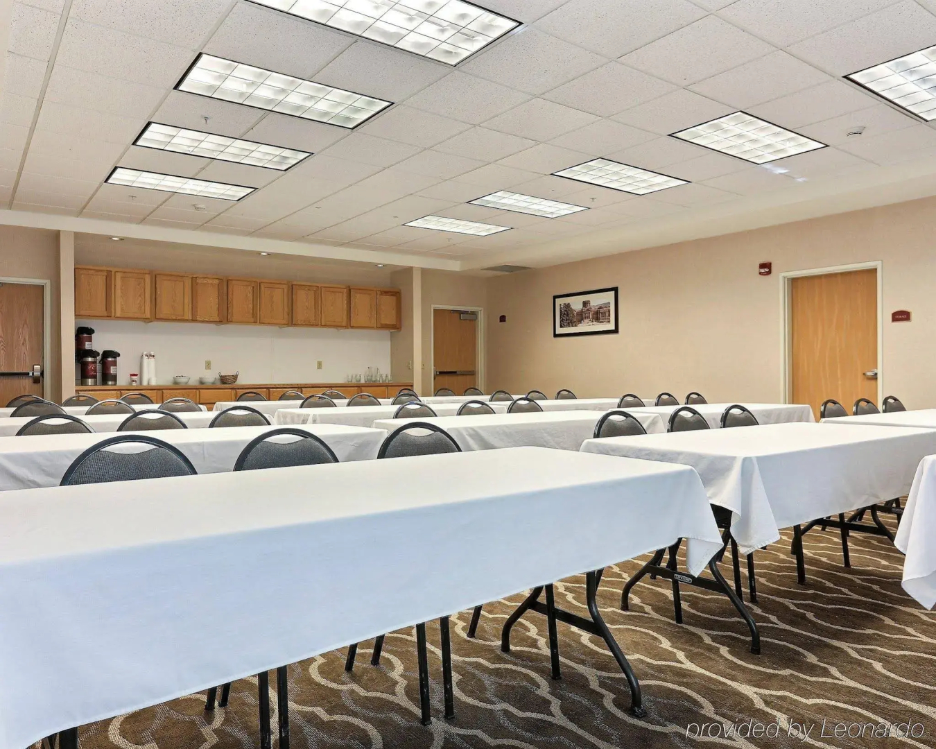 Comfort Suites Airport