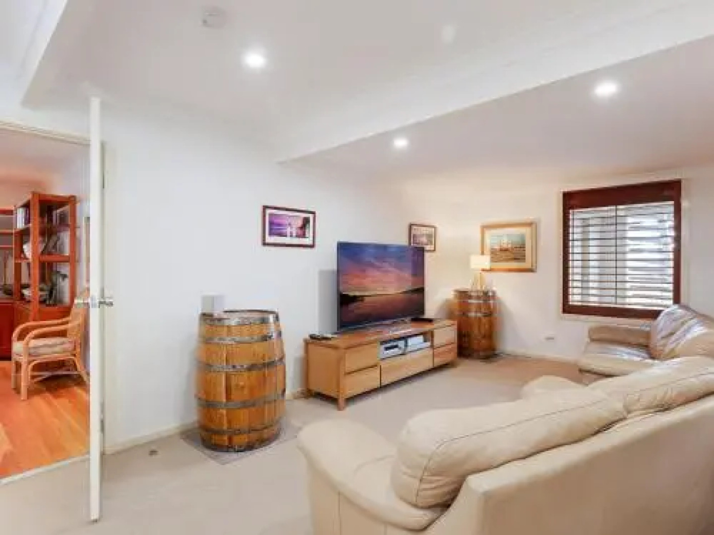 Beauty And The Beach', 88 Foreshore Drive - Large Home With Wifi And Water Views