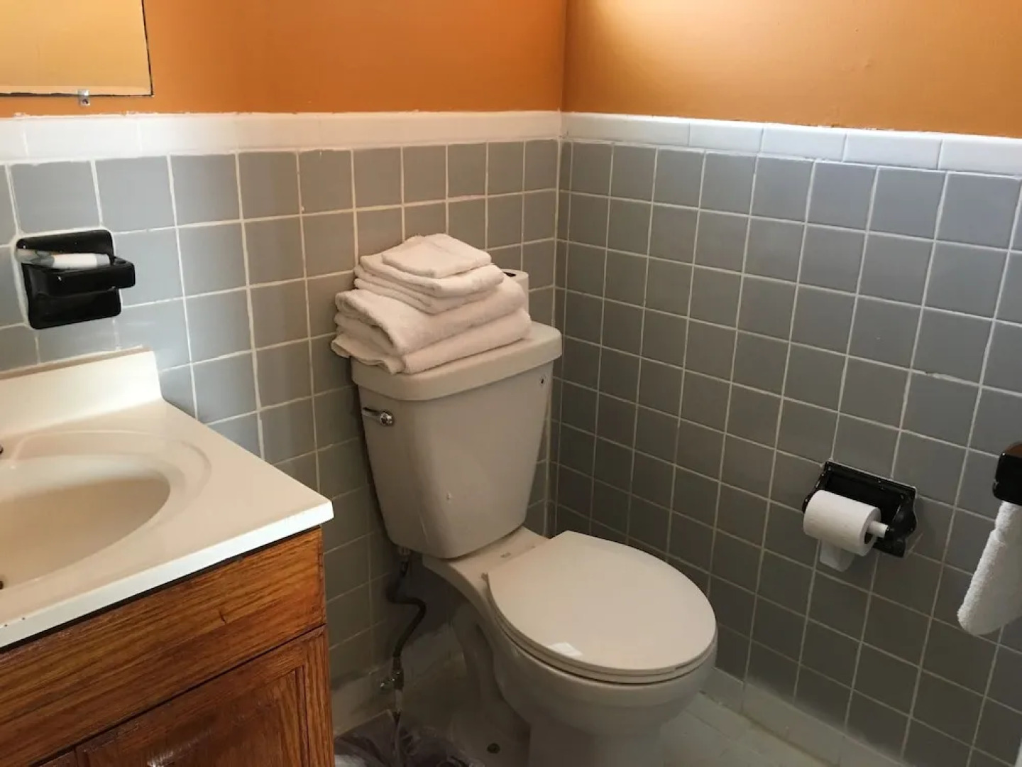 Town House Motel Inn