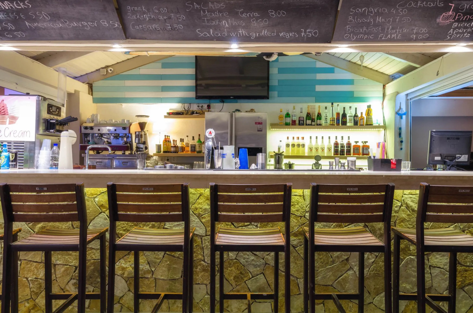 Iakinthos Tsilivi Beach