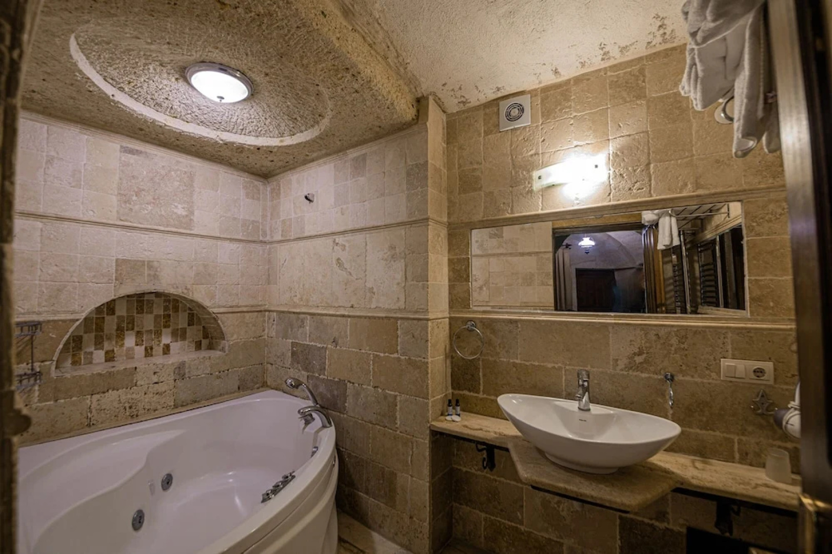 Konak Bezirhane Hotel