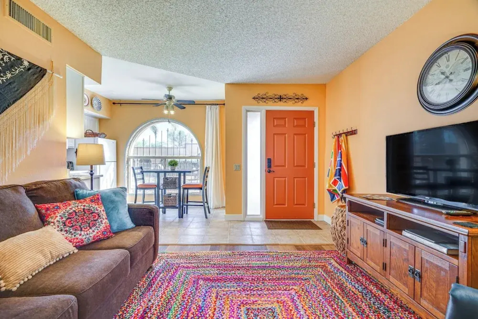 Charming Green Valley Townhome w/ Community Pool!