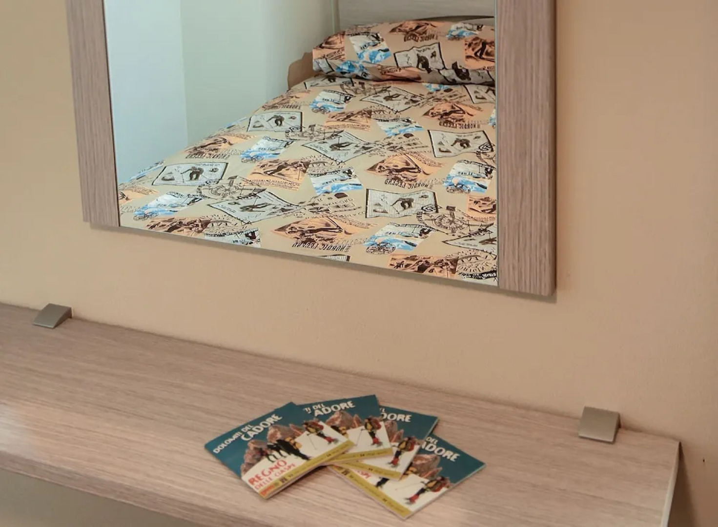 Perarolo Halldis Apartments