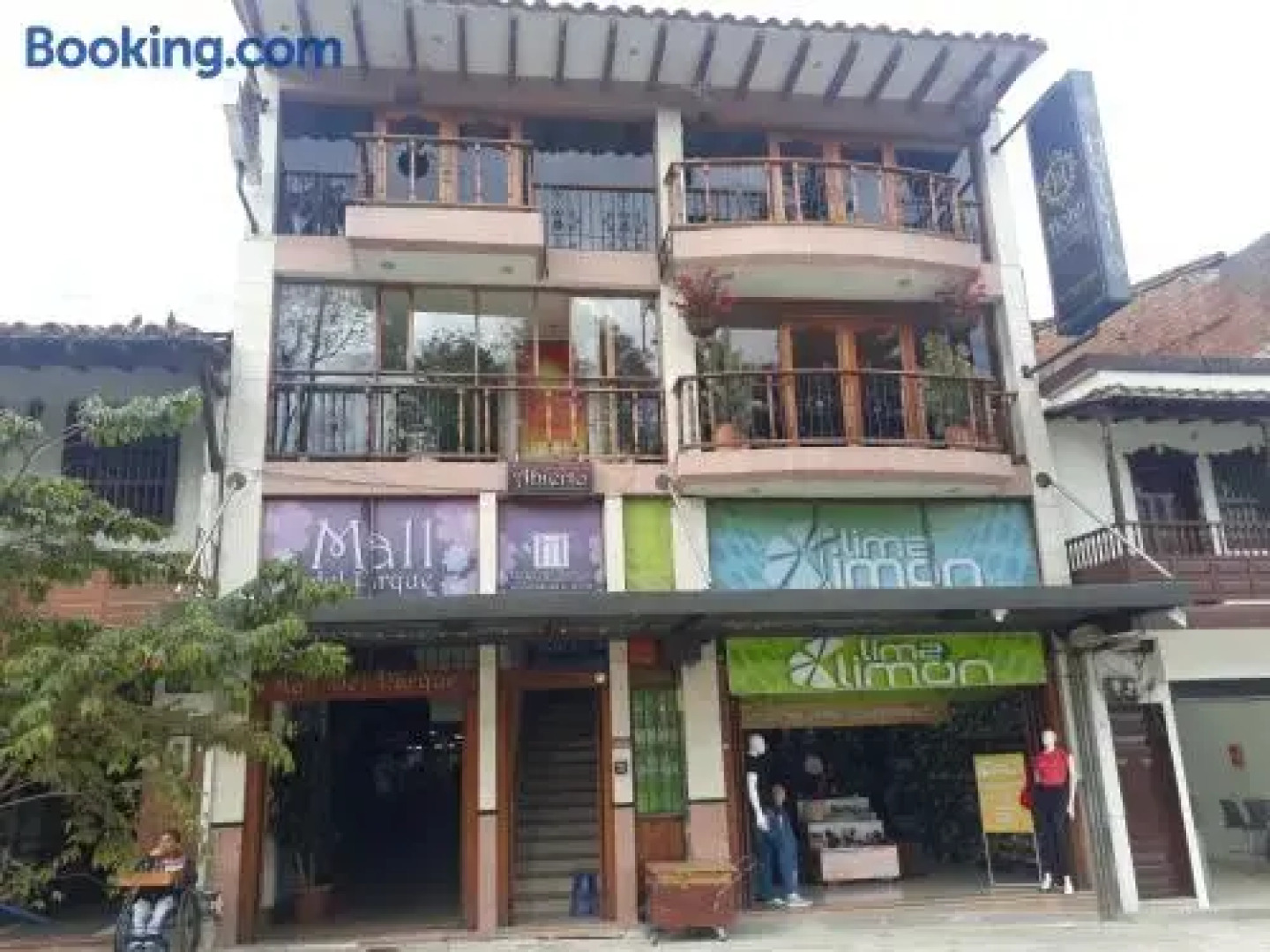 Hotel Mall Del Parque