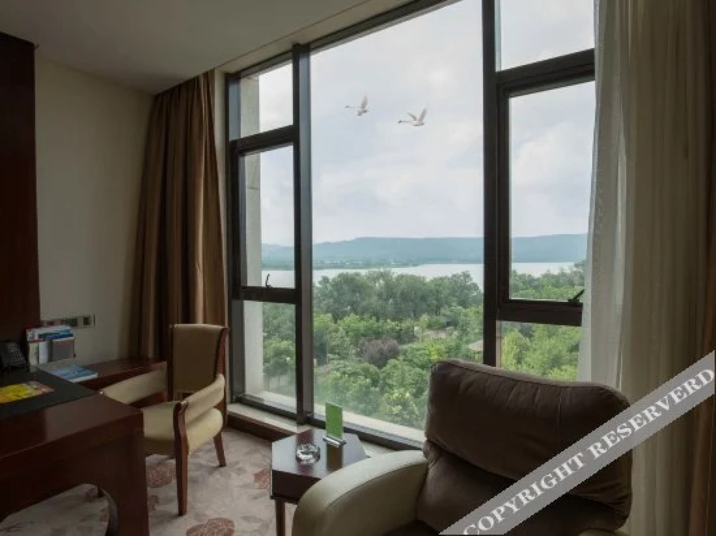 Swan Lake International Hotel