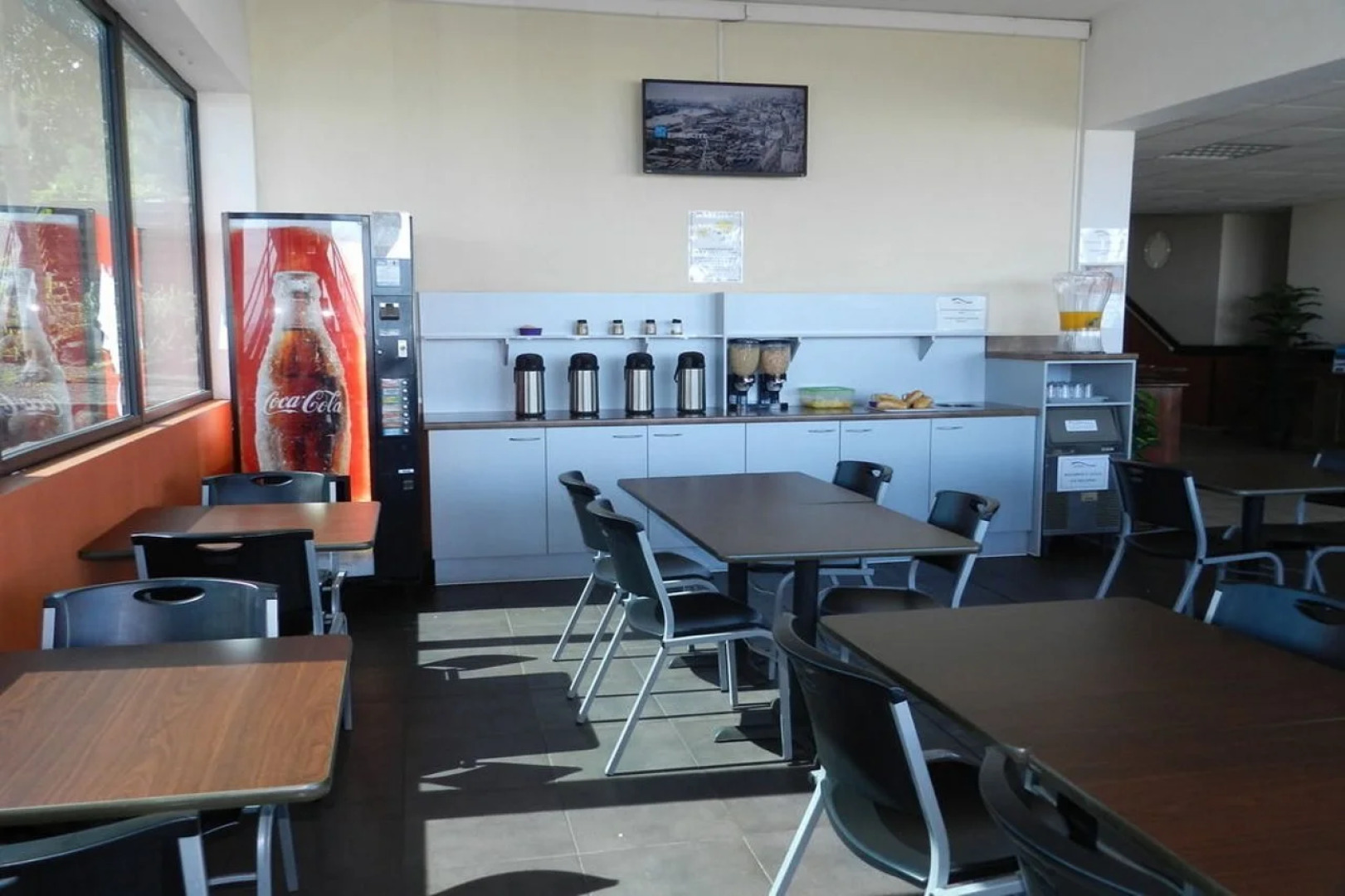 Tahiti Airport Motel