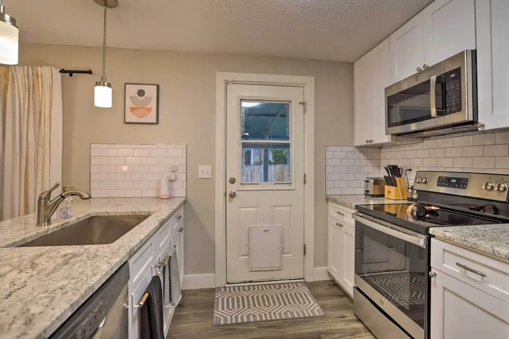 Game Room + Private Yard: Westminster Home!