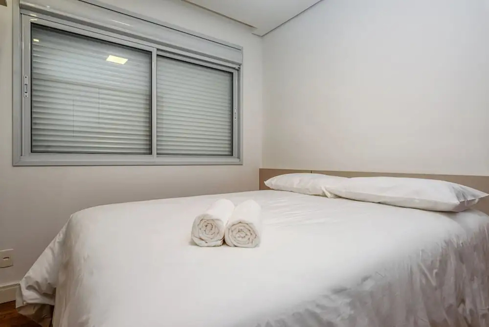 Modern Apt With Balcony 150m From the sea Abc0202