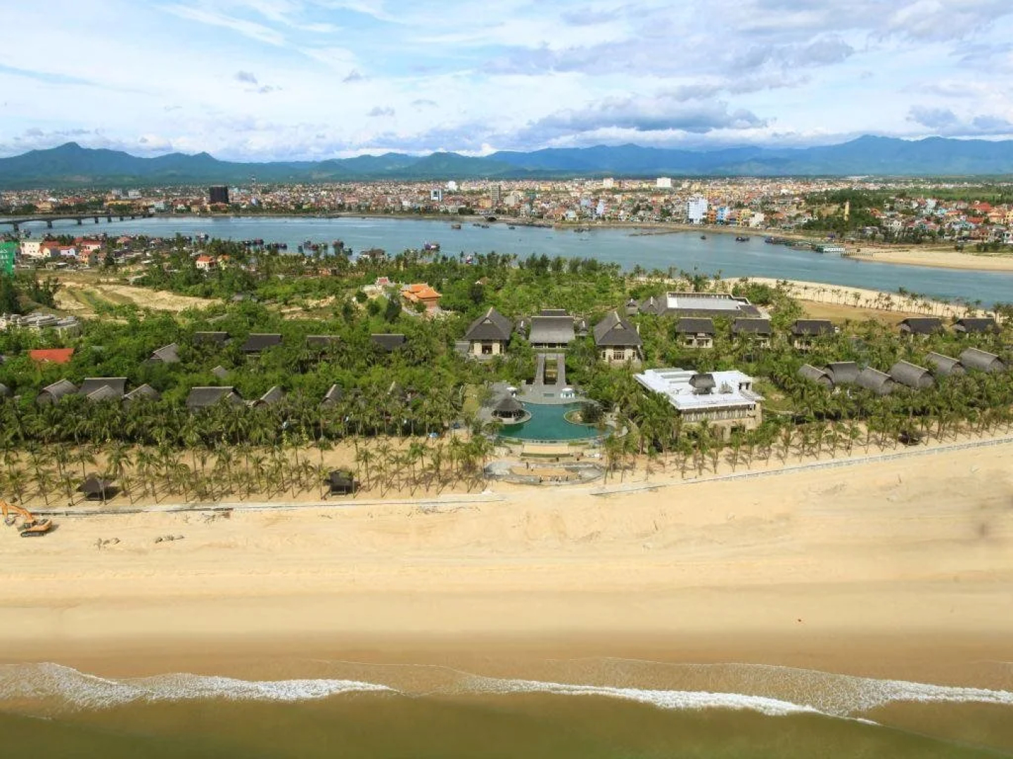 Sun Spa Resort & Villas