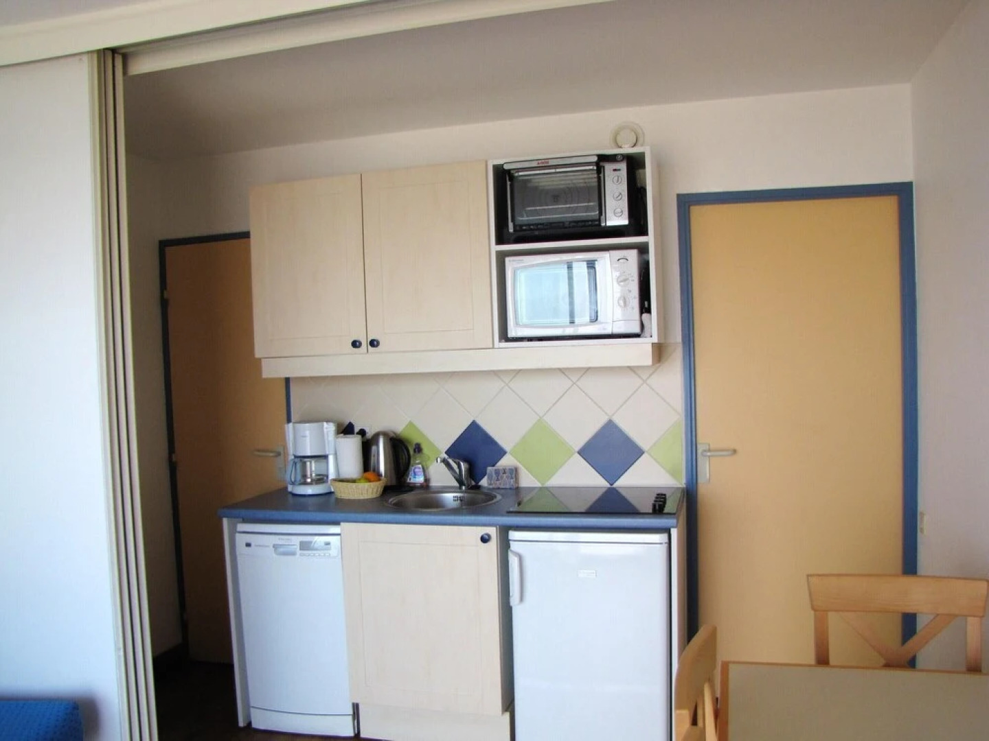 Studio in Pornichet, With Wonderful sea View, Furnished Balcony and Wi