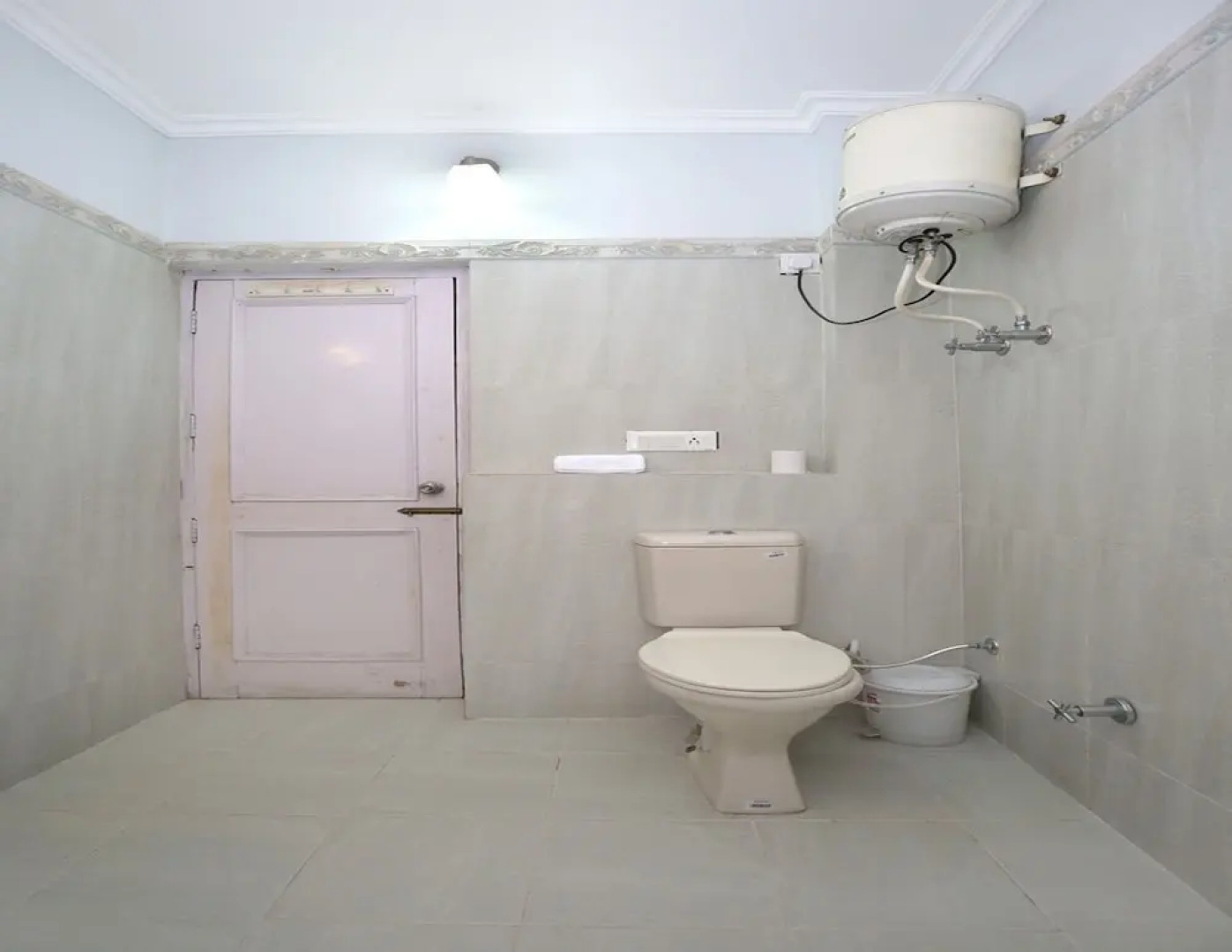 OYO 10208 Home Valley View 2BHK Kasauli