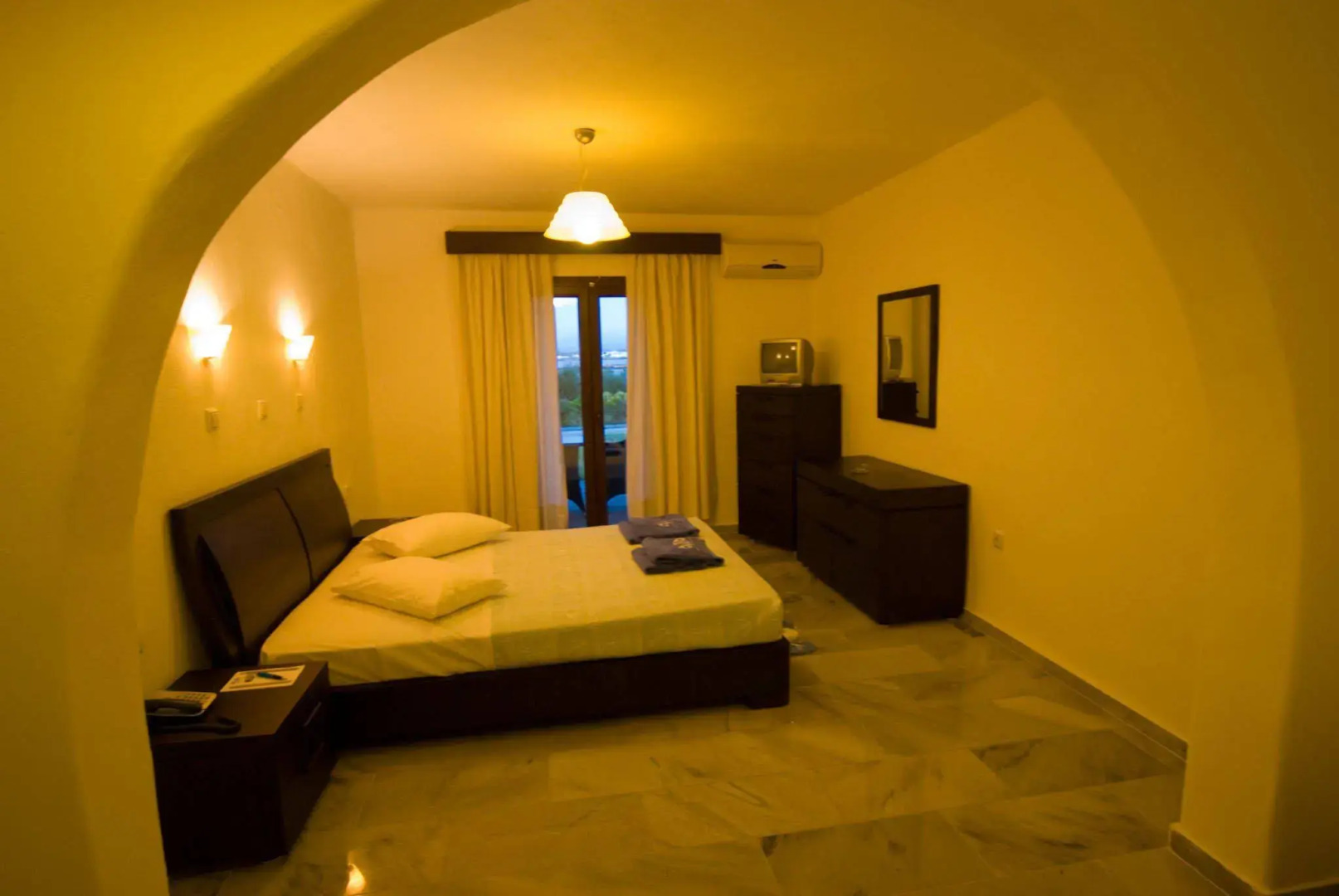 Porto Paros Hotel & Villas